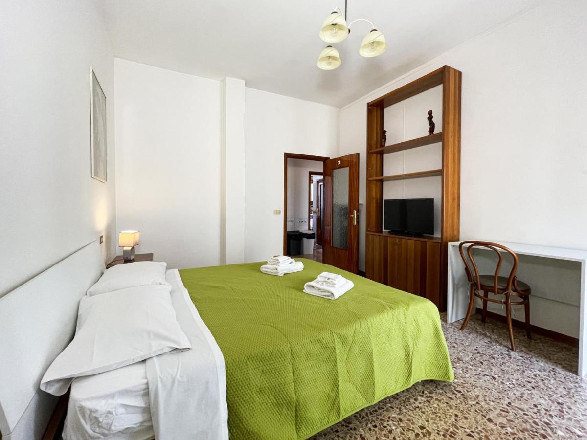 Hotel Casa Gramsci - Affitti Brevi Italia Modena Exterior foto
