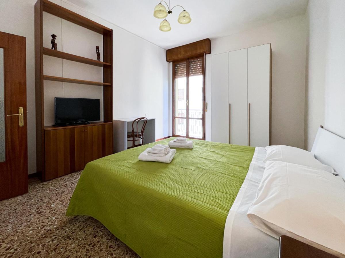 Hotel Casa Gramsci - Affitti Brevi Italia Modena Exterior foto